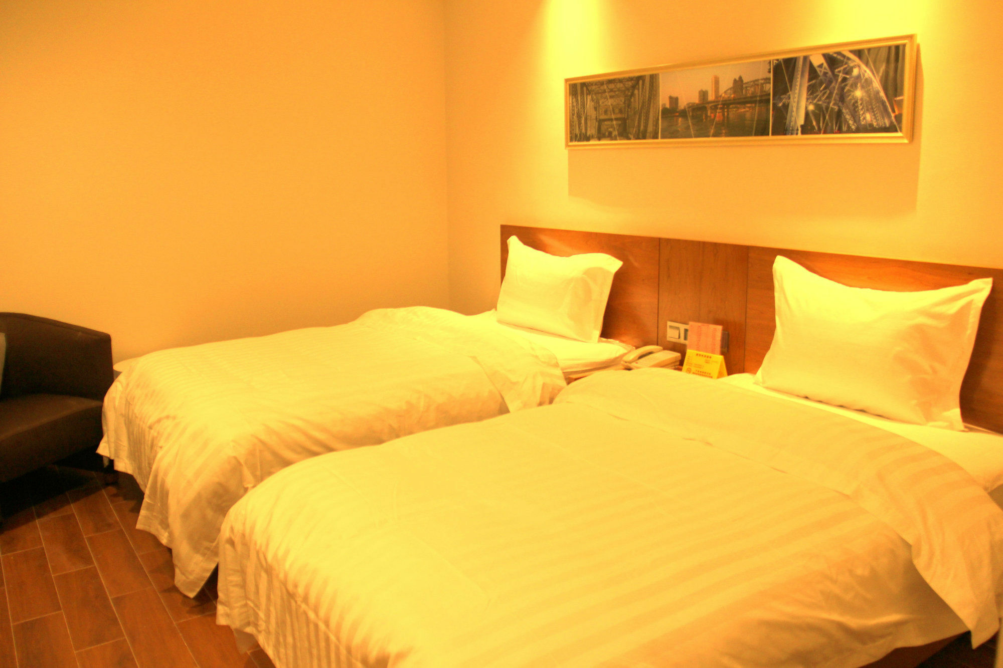 Lncommunity Guangzhou Haizhu Branch ภายนอก รูปภาพ